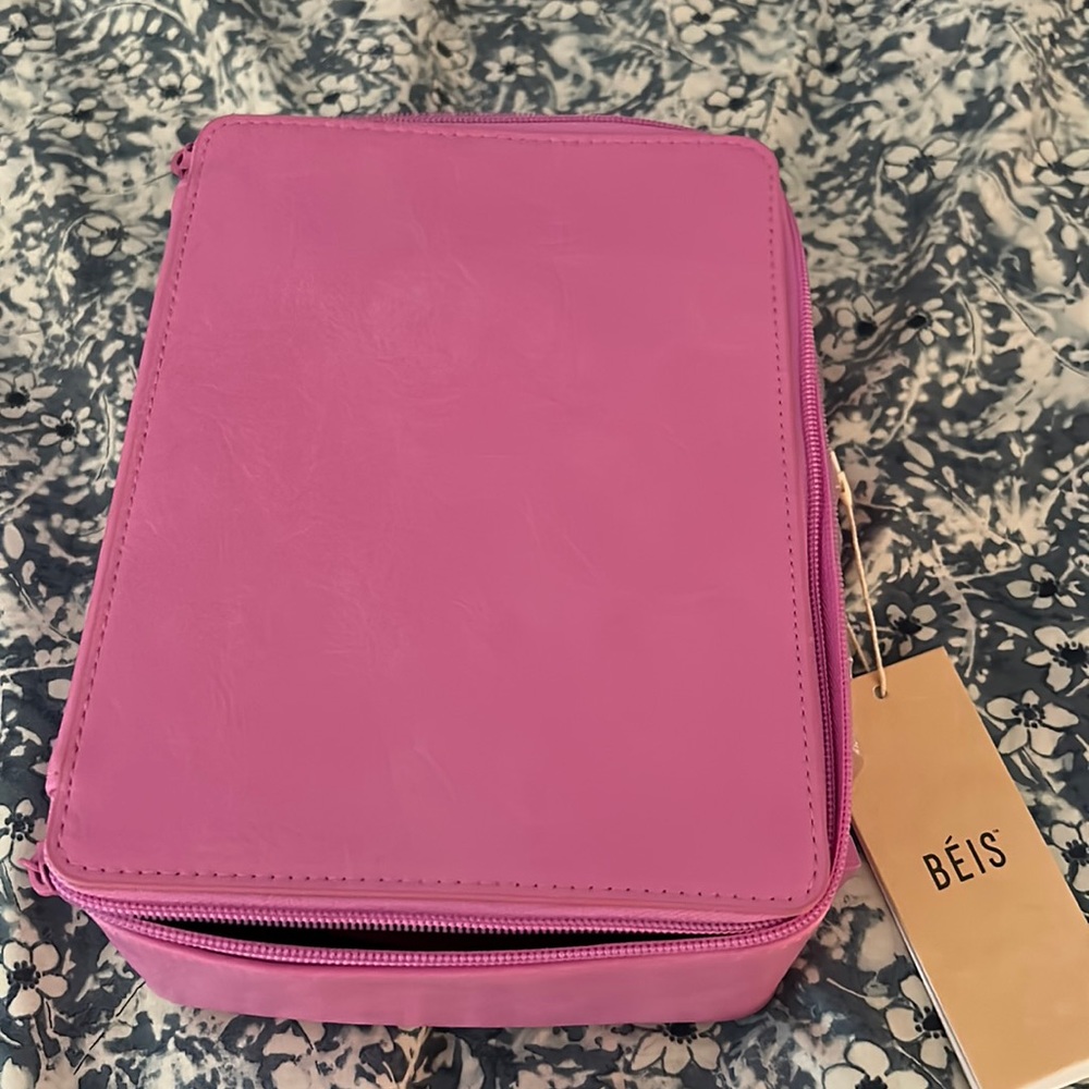 BEIS cosmetic case.  Never used